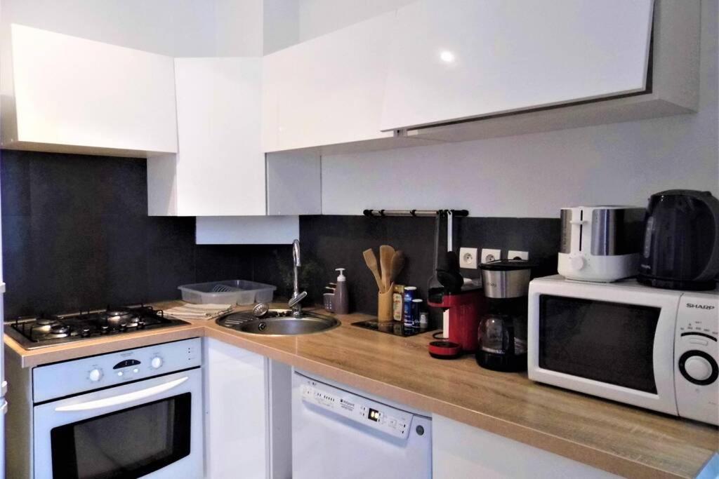 2 Spacious Bedrooms Near Riquier Station! Nice Exterior photo